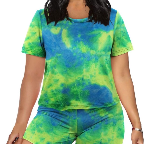 Women 2pieces workout set tie dye  shorts and short sleeve shirt/size L - Picture 2 of 6